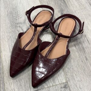 Old Navy Deep Burgundy Croc-Embossed Pointed T-Strap Flats